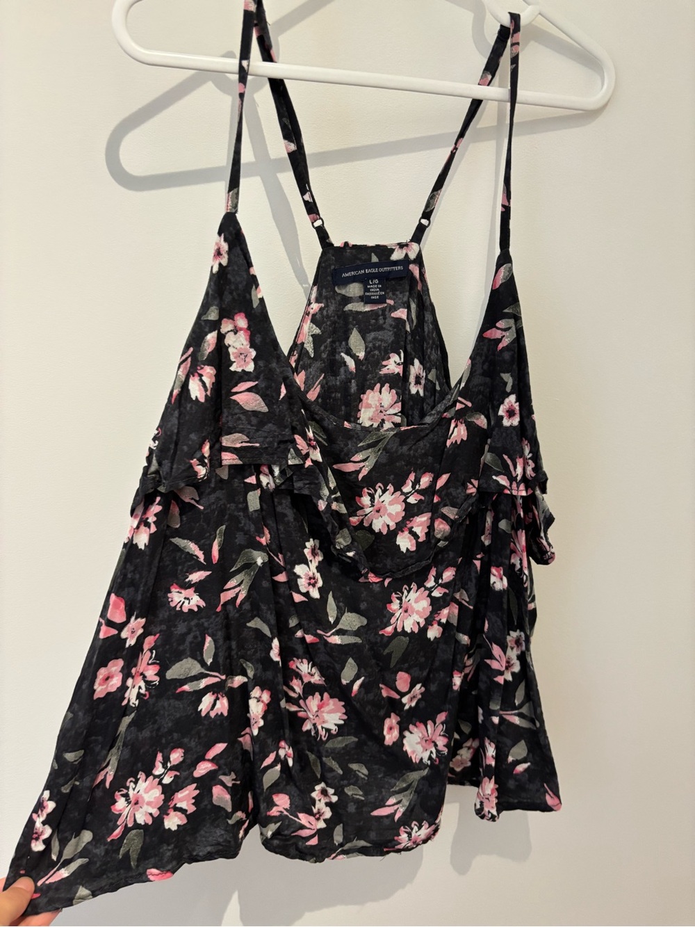 American Eagle ruffle tank top